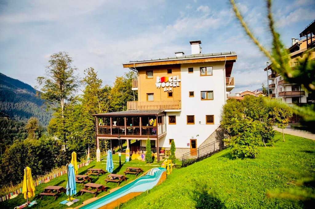 фото Hotel BoogelWoogel Bar Роза Хутор
