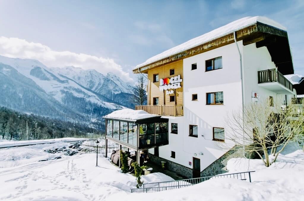 фото Hotel BoogelWoogel Bar Роза Хутор